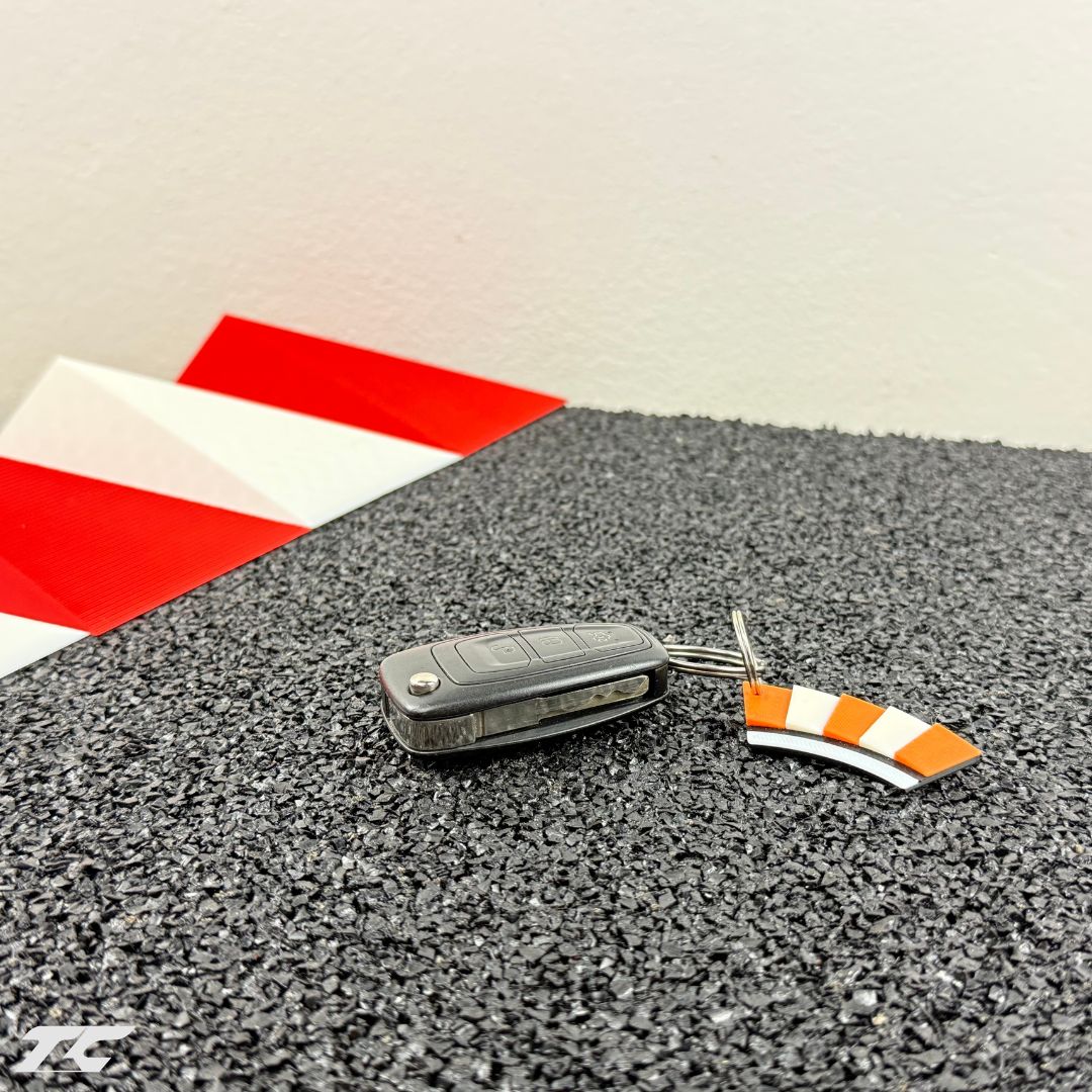 Formula 1 Keychain - Circuit's Curb