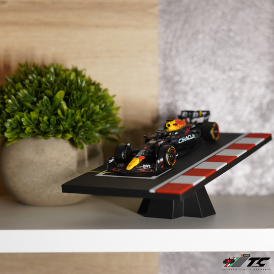 Formula 1 1:43 Model Car on Track Display Stand - Max Verstappen