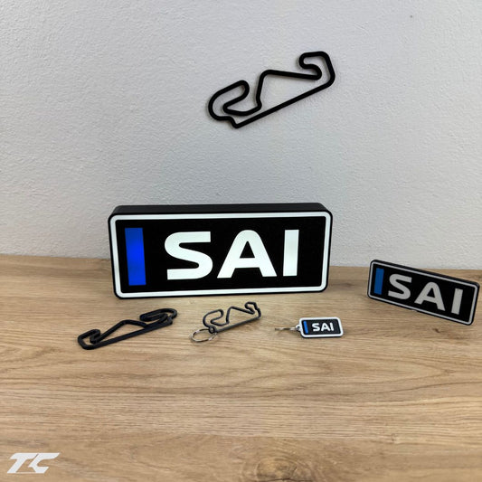 Carlos Sainz F1 Bundle – Barcelona Circuit Keychain, LED Lamp, Wall Art & Magnet – Formula 1 Gifts for Fans